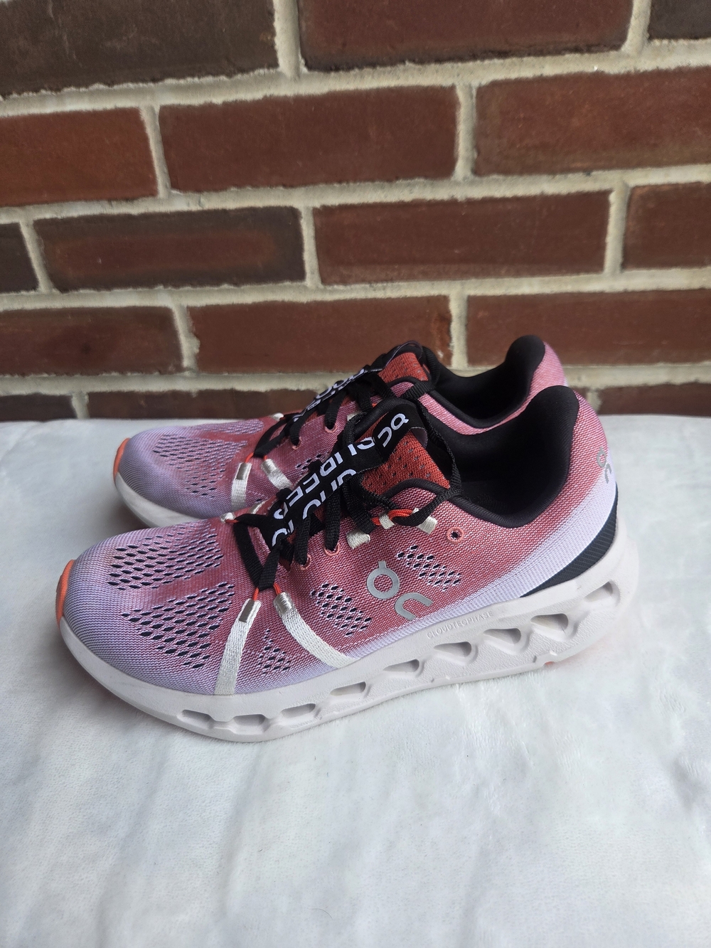 On Cloudsurfer Women’s Size 8 Auburn Frost CloudTec Phase Running Shoes